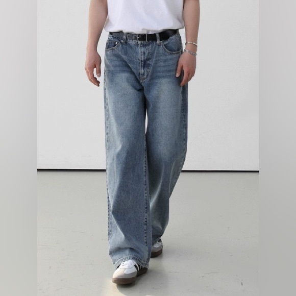 Other - NEW NWT REALTAKAI Classic Light Wash Wide-Leg Jeans – Relaxed Denim